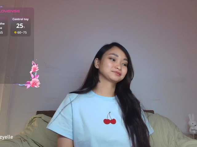 RozyBlack live cam on BongaCams