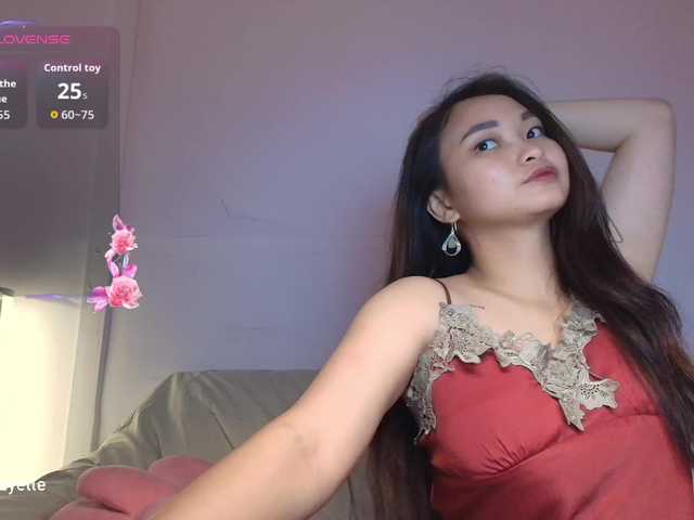 RozyBlack live cam on BongaCams