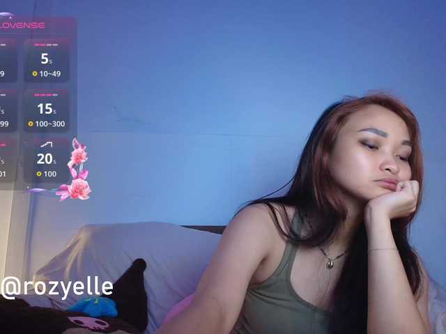 RozyBlack live cam on BongaCams
