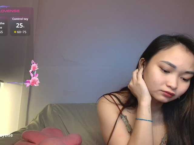 RozyBlack live cam on BongaCams