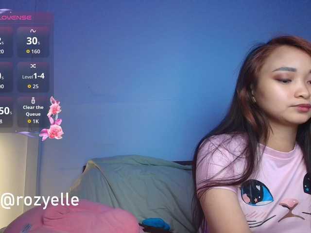RozyBlack live cam on BongaCams