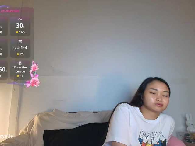 RozyBlack live cam on BongaCams