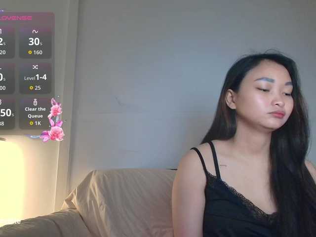 RozyElle live webcam show