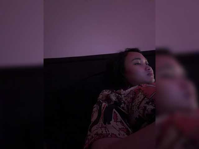 RozyBlack live cam on BongaCams