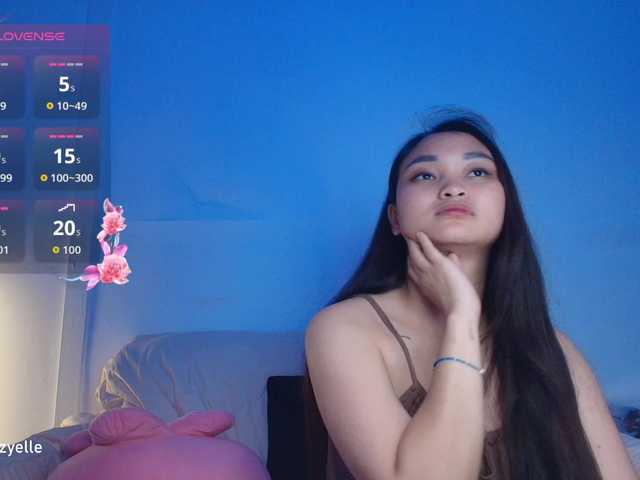 RozyBlack live webcam show