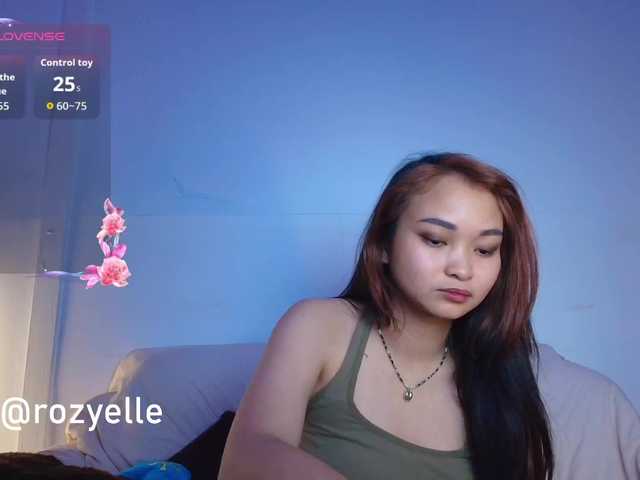 RozyBlack live cam on BongaCams