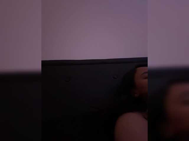 RozyBlack live cam on BongaCams