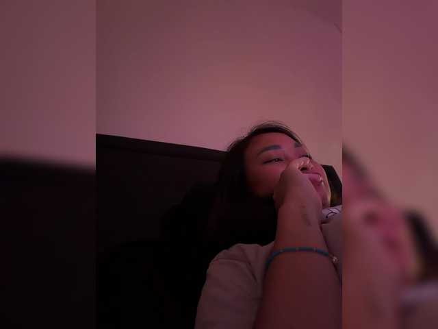 RozyBlack live cam on BongaCams