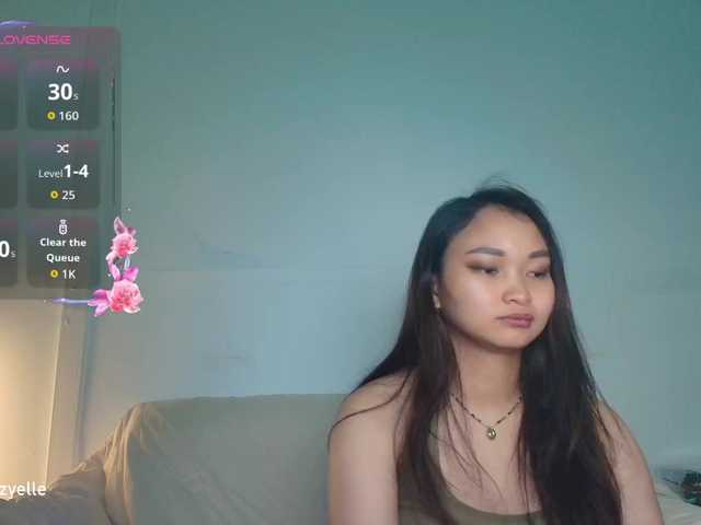 RozyBlack live cam on BongaCams