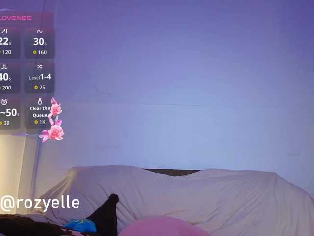 RozyBlack live cam on BongaCams