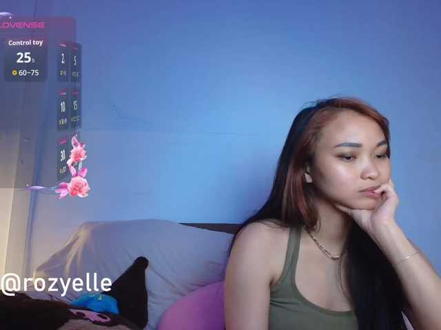RozyBlack live cam on BongaCams