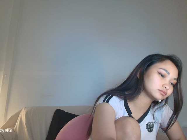 RozyBlack live cam on BongaCams