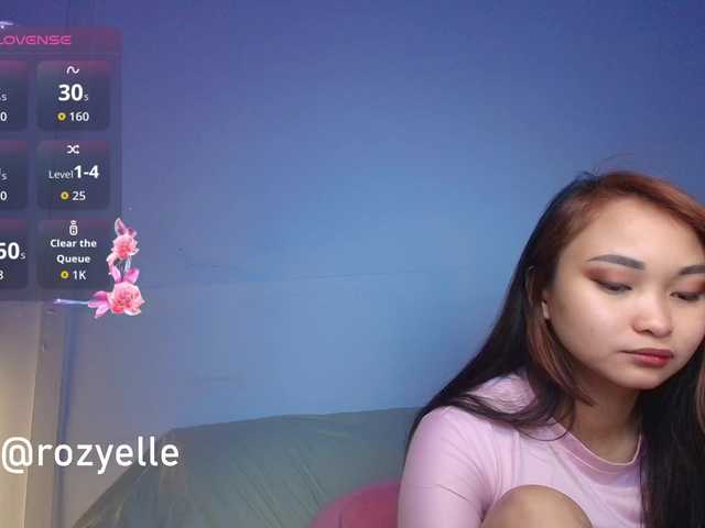 RozyBlack live cam on BongaCams