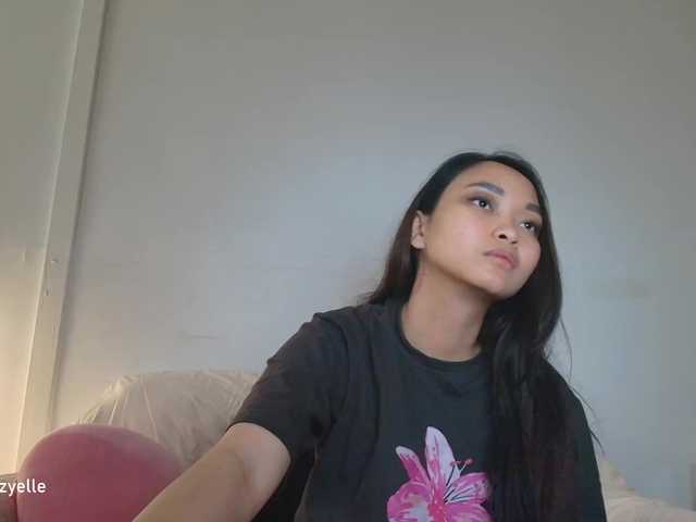RozyElle live cam