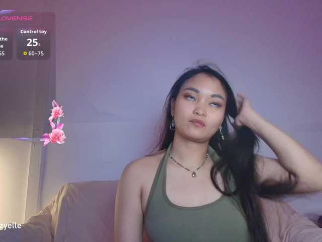 RozyBlack live cam on BongaCams