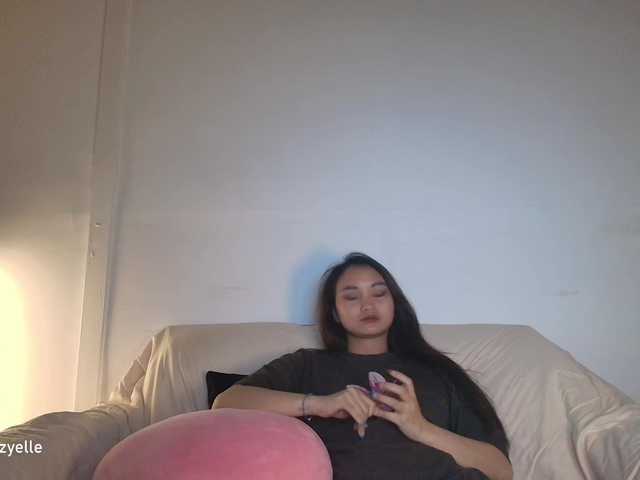 RozyBlack live cam on BongaCams