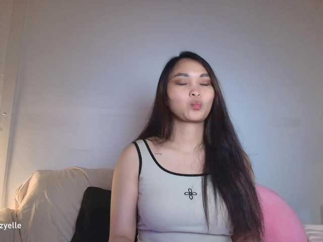 RozyBlack live cam on BongaCams