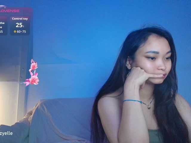 RozyBlack live webcam show