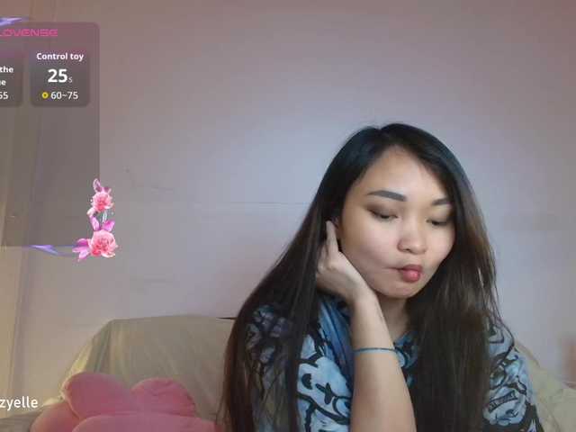 RozyBlack live cam on BongaCams