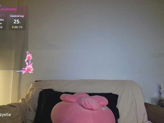 RozyBlack live cam on BongaCams