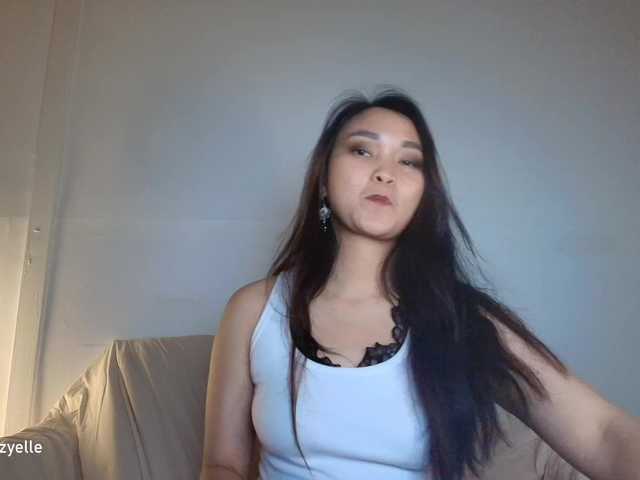 RozyBlack live cam on BongaCams
