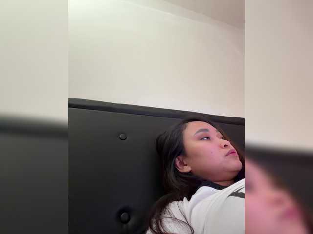 RozyBlack live cam on BongaCams