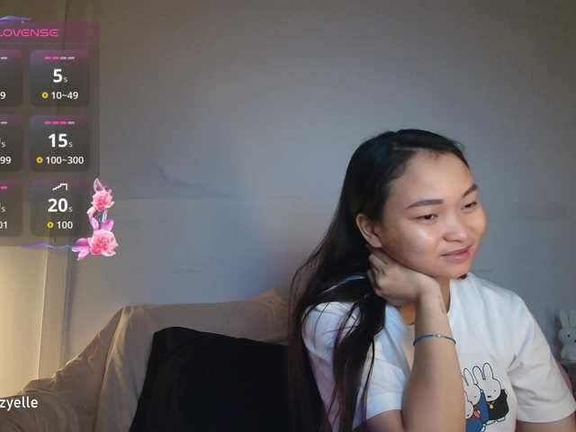 RozyBlack live cam on BongaCams