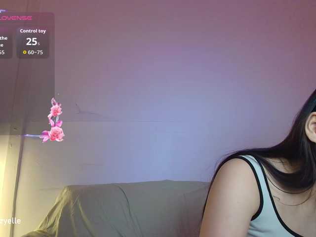 Sex chat gratuit in direct cu RozyBlack pe BongaCams