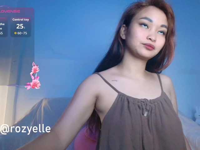 RozyBlack live cam on BongaCams