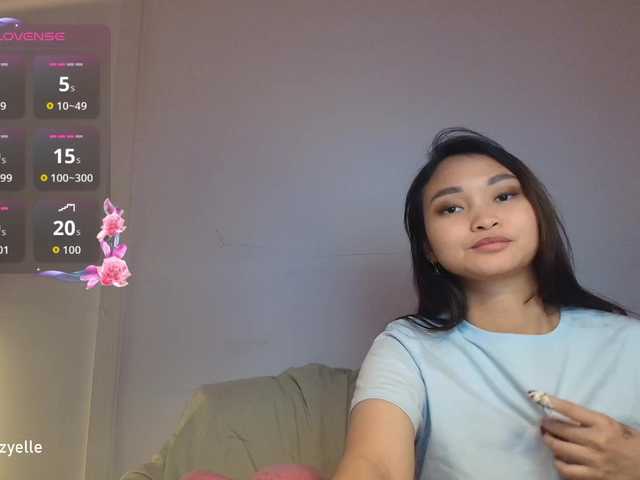 RozyBlack live cam on BongaCams