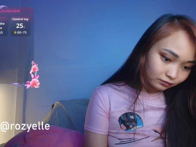 RozyBlack live cam on BongaCams