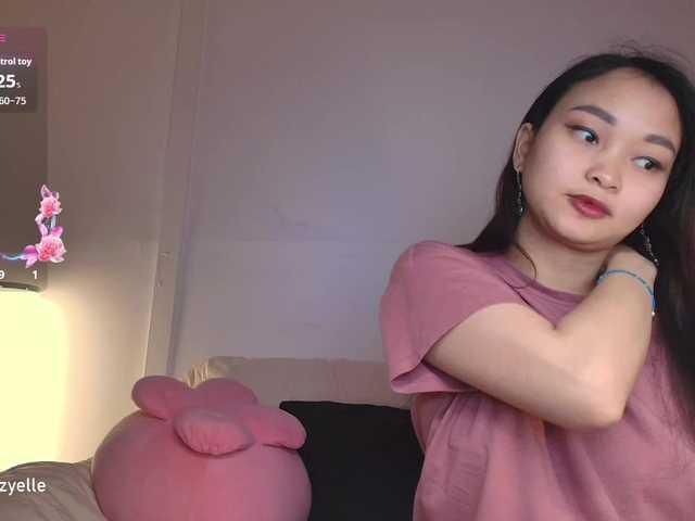 RozyBlack live cam on BongaCams