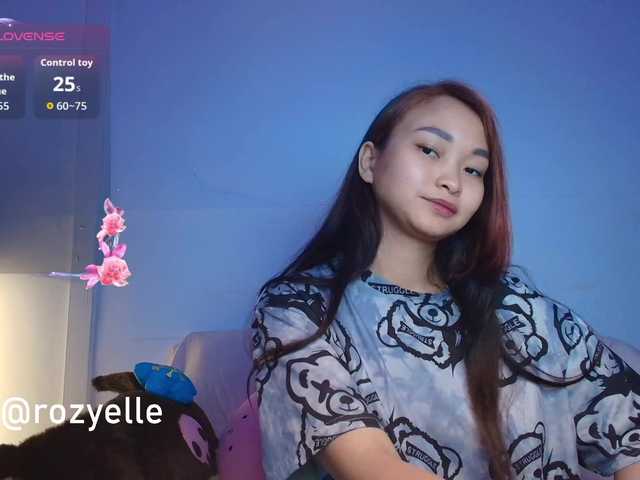 RozyBlack live cam on BongaCams