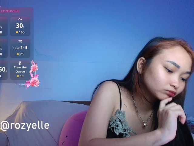 RozyBlack live cam on BongaCams