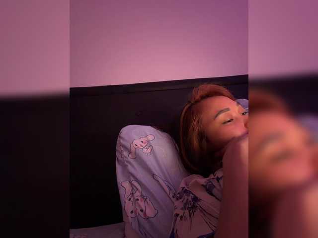 RozyBlack live cam on BongaCams
