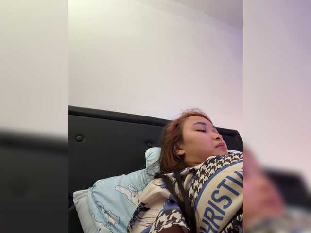 RozyElle — live female cam