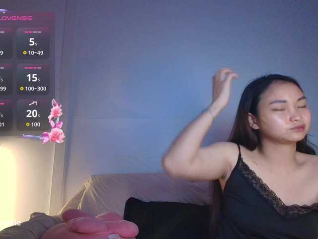 RozyBlack live cam on BongaCams