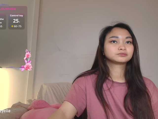 RozyBlack live webcam show