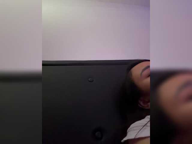 RozyBlack live cam on BongaCams