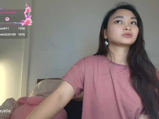 RozyBlack live webcam show