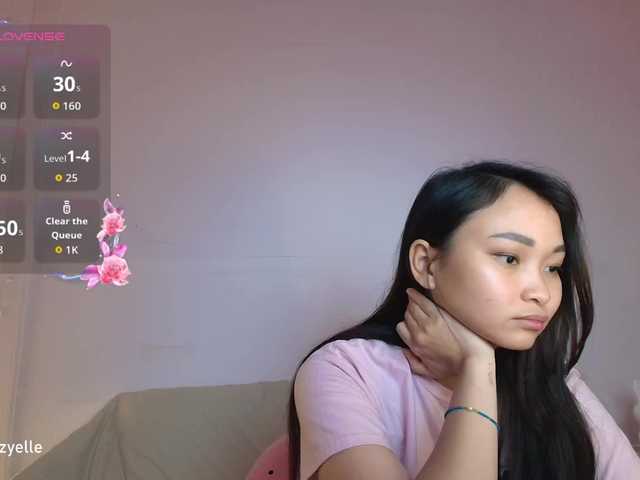 RozyBlack live cam on BongaCams