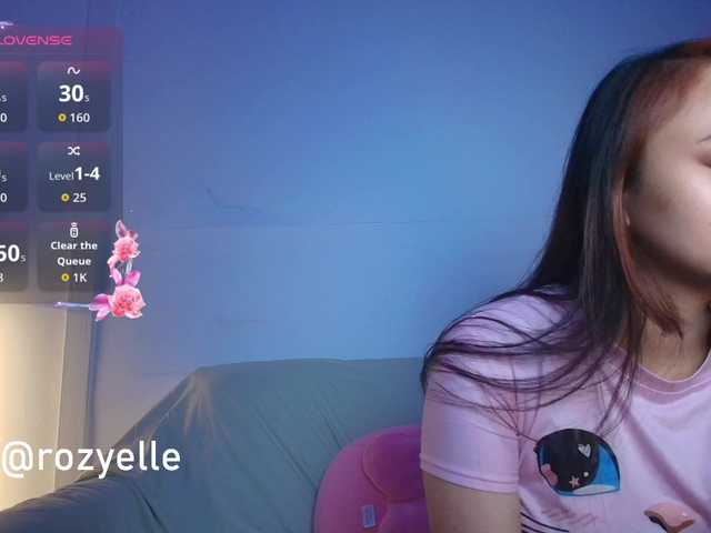 RozyBlack live cam on BongaCams