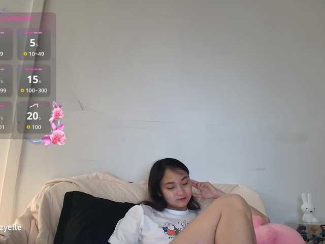RozyBlack live cam on BongaCams