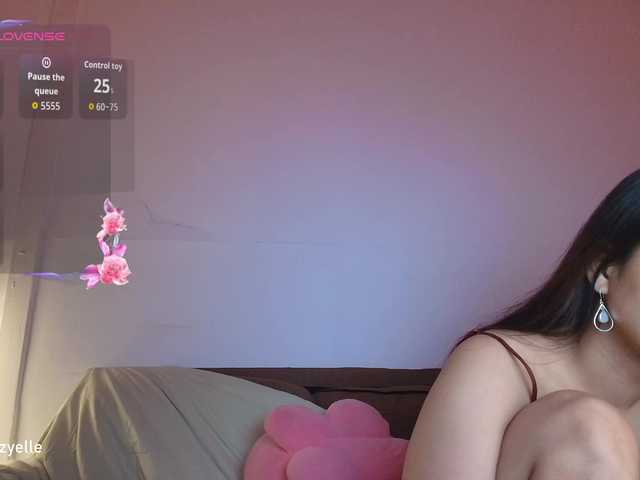 RozyBlack live cam on BongaCams