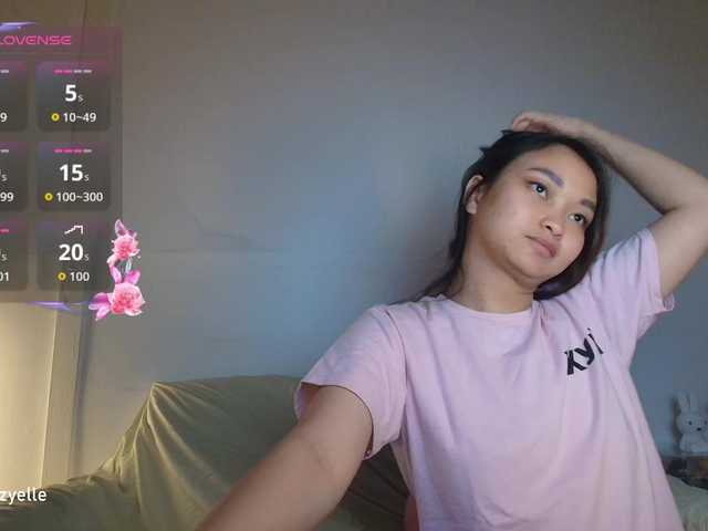 RozyBlack live cam on BongaCams