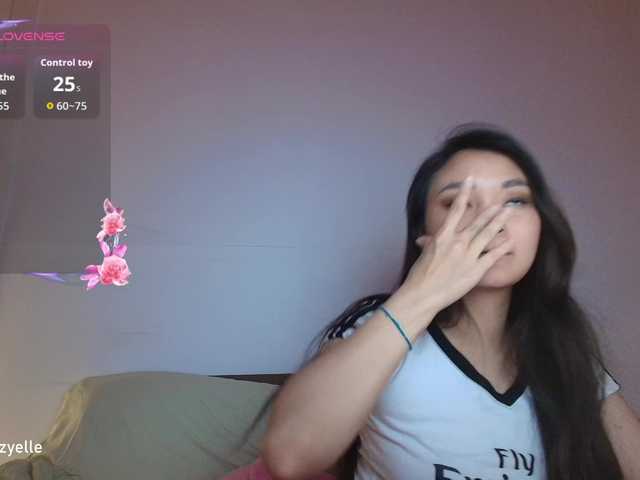 RozyBlack live cam on BongaCams