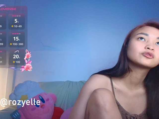 RozyBlack live cam on BongaCams