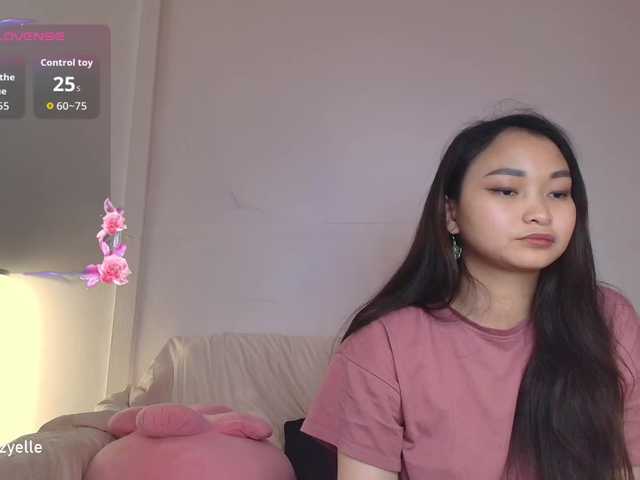 RozyBlack live cam on BongaCams