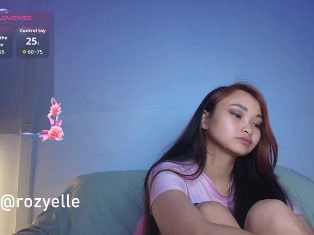 RozyBlack live cam on BongaCams