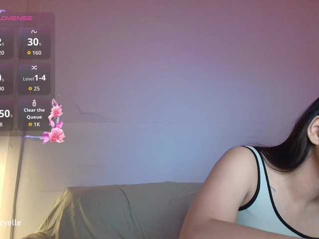 RozyBlack live cam on BongaCams